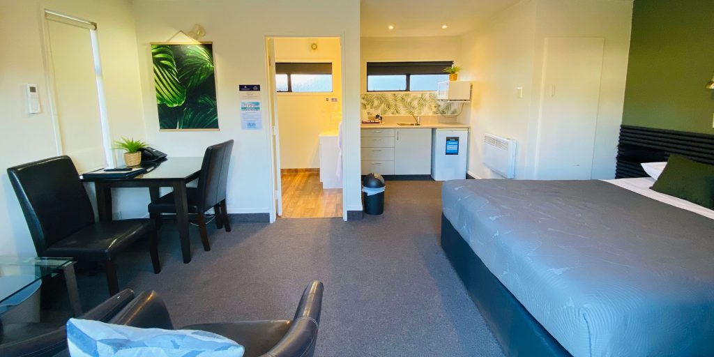 Studio Motel Accommodation, Dunedin, New Zealand, holidays, rooms, has kitchenette with fridge, microwave, tea & coffee and breakfast making facilities.